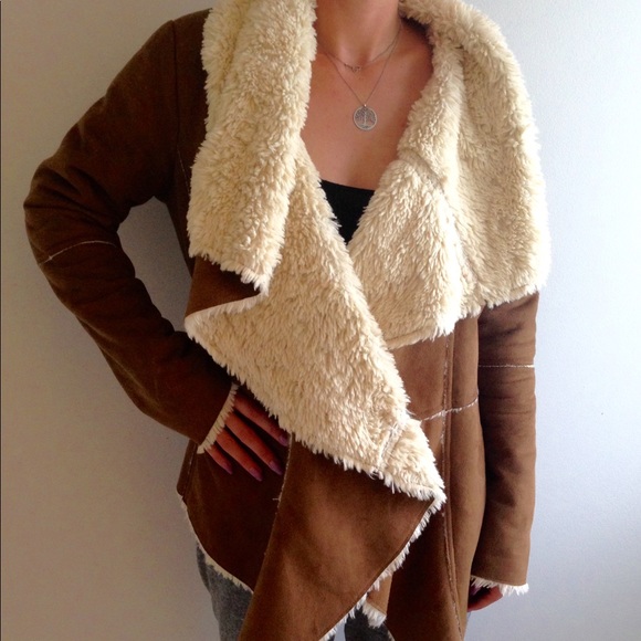 Cozy Fall Jacket!🍂 - Picture 2 of 5